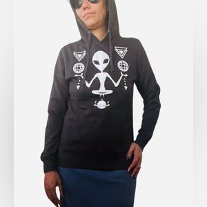 Graphic Glow in the dark, alien, yoga pose hoodie, Women medium Gray